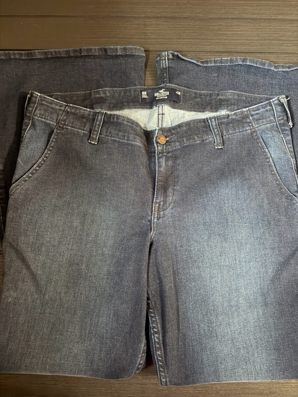 Hollister Women's Low-Rise Flare Jeans - Picture 4 of 4